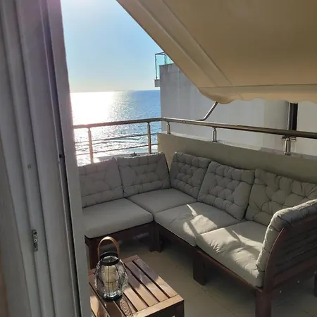 Oleander Apartment