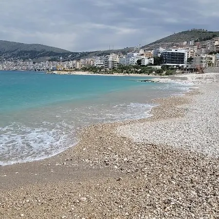 Oleander Apartment *